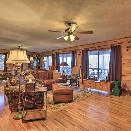 Lakefront Sparta Cottage With Decks And Boat Dock Exteriér fotografie