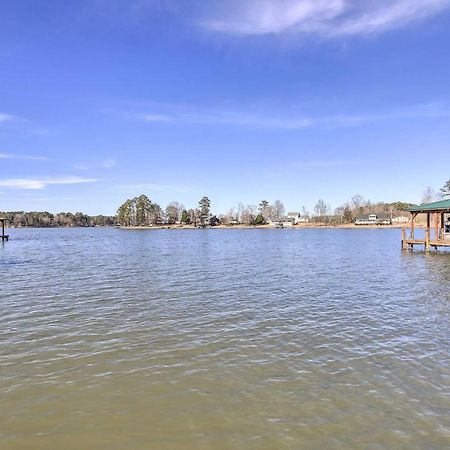 Lakefront Sparta Cottage With Decks And Boat Dock Exteriér fotografie