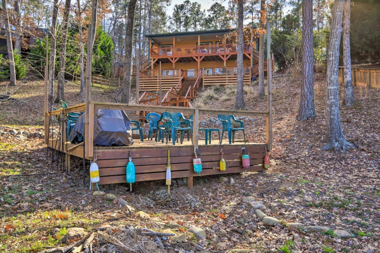 Lakefront Sparta Cottage With Decks And Boat Dock Exteriér fotografie
