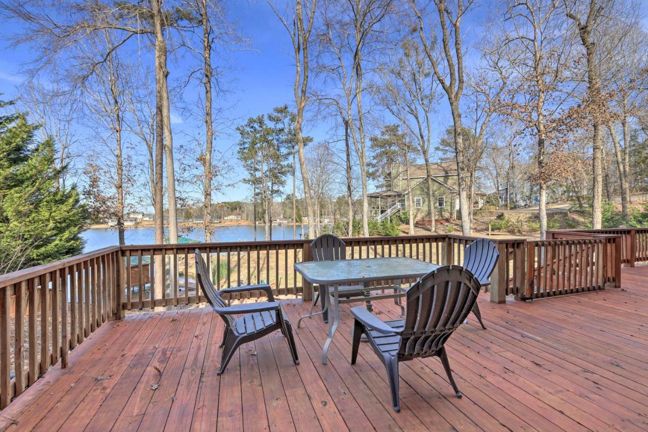 Lakefront Sparta Cottage With Decks And Boat Dock Exteriér fotografie
