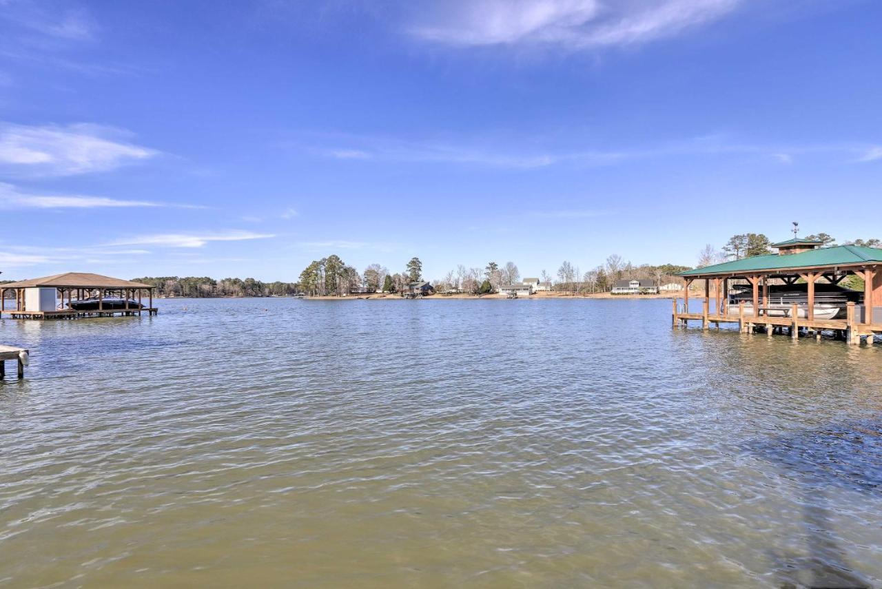 Lakefront Sparta Cottage With Decks And Boat Dock Exteriér fotografie